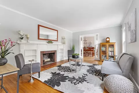 663 Greendale Ave, Needham, MA 02492 photo 11