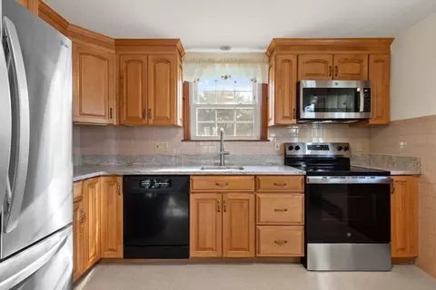 14 Garrison Rd, Arlington, MA 02474 photo 4
