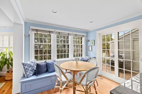 24 Lincoln St, Hingham, MA 02043 photo 4