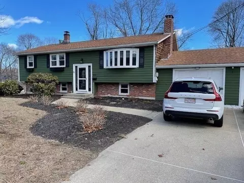 1233 Pleasant St, Weymouth, MA 02189