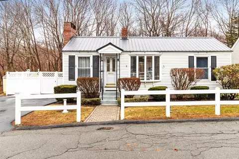 6 Gardner Ter, Gloucester, MA 01930