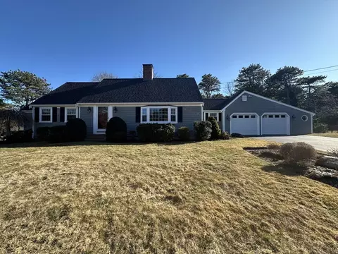 154 Forest Hills Dr, Dennis, MA 02641