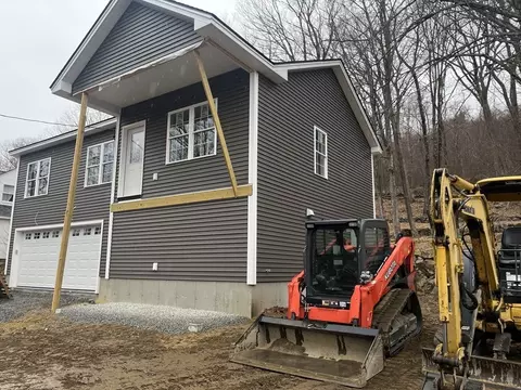 23 Chapel St, Ashburnham, MA 01430 photo 3