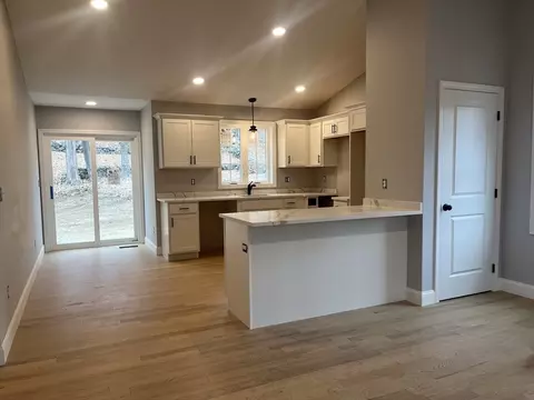 23 Chapel St, Ashburnham, MA 01430 photo 9