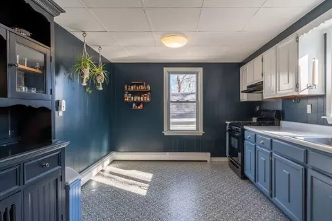 8 Adams St, Danvers, MA 01923 photo 12