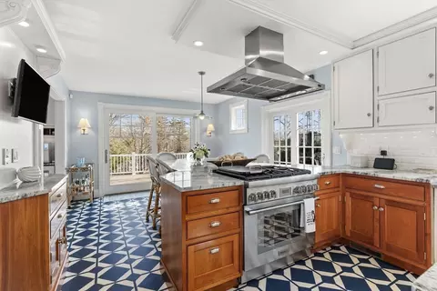 58 West St, Beverly, MA 01915 photo 8