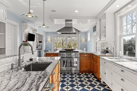 58 West St, Beverly, MA 01915 photo 9