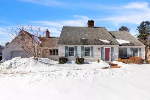 83 New State Rd, Montgomery, MA 01085