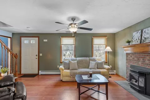 7 Spring St, Douglas, MA 01516 photo 9