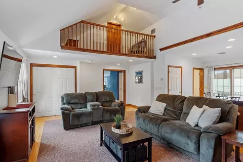 7 Spring St, Douglas, MA 01516 photo 14