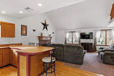 7 Spring St, Douglas, MA 01516 photo 16