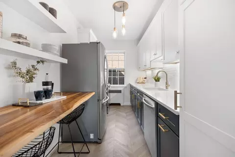 48 Browne #6, Brookline, MA 02446 photo 12