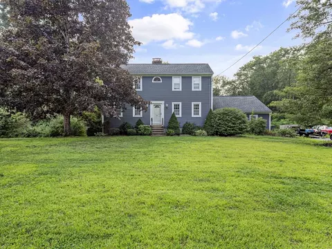220 South St, Auburn, MA 01501