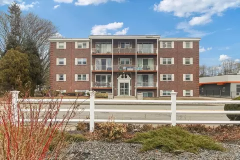 15 Main St #16, North Reading, MA 01864