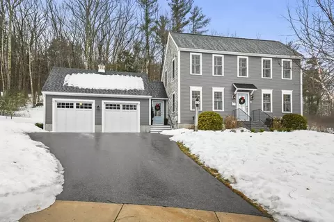 5 Timber Ln, Amesbury, MA 01913
