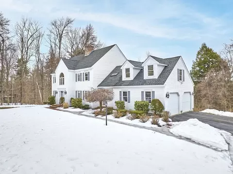 411 Leominster Rd, Lunenburg, MA 01462