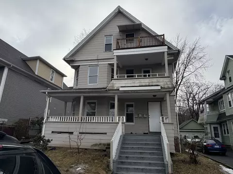 23 Leete St, Springfield, MA 01108