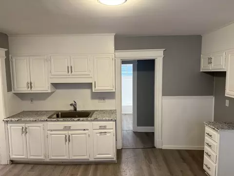23 Leete St, Springfield, MA 01108 photo 9