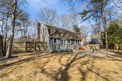 Exterior - 644 Skunknet Rd, Centerville, MA 02632 photo 3 of 6