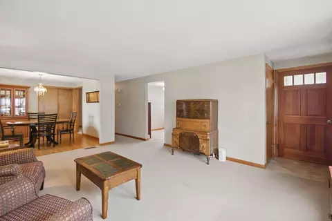 6 Garrity St, Chicopee, MA 01020 photo 10