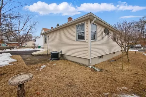 6 Garrity St, Chicopee, MA 01020 photo 22