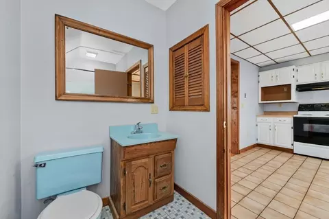 Bath - 6 Trask St, Danvers, MA 01923 photo 1 of 4