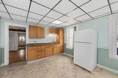 Kitchen - 6 Trask St, Danvers, MA 01923 photo 3 of 3