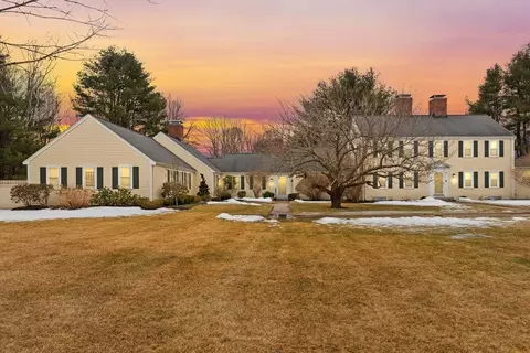 14 Doran Farm Ln #14, Lexington, MA 02420