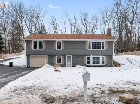 377 Quinapoxet St, Jefferson, MA 01522
