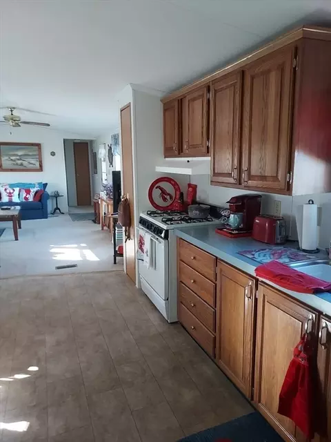70 Timber Ln, Wareham, MA 02576 photo 6