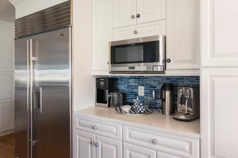236 Glenneagle Dr, Mashpee, MA 02649 photo 9