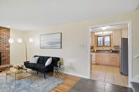 79 Wanda St, Chicopee, MA 01013 photo 9