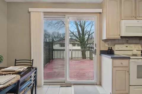 79 Wanda St, Chicopee, MA 01013 photo 17