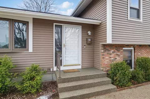 79 Wanda St, Chicopee, MA 01013 photo 3