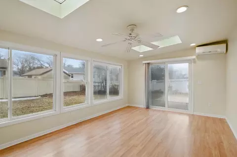 79 Wanda St, Chicopee, MA 01013 photo 31