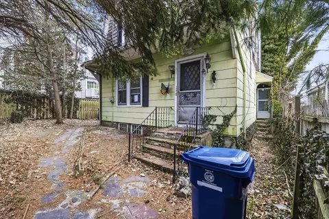106 7th St, New Bedford, MA 02740