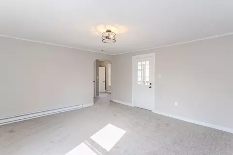 84 West St, Ware, MA 01082 photo 17