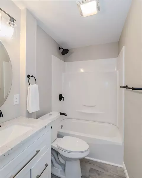84 West St, Ware, MA 01082 photo 19