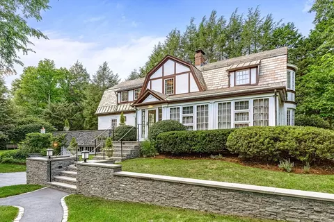 59 Princeton Rd, Brookline, MA 02467