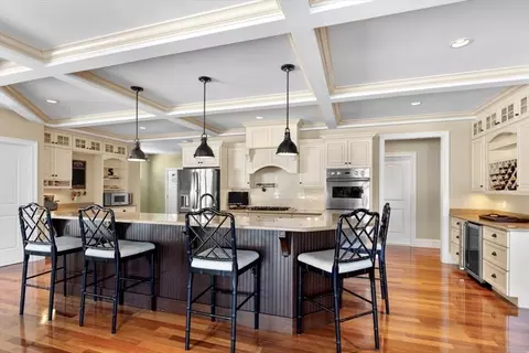 40 Canterbury St, Hingham, MA 02043 photo 6
