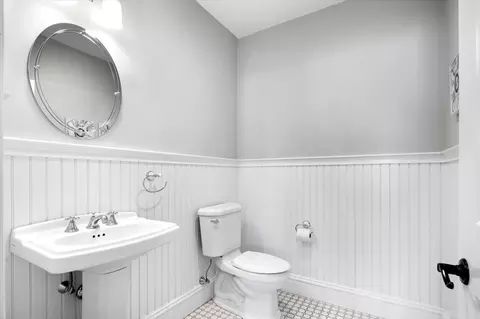 40 Canterbury St, Hingham, MA 02043 photo 32
