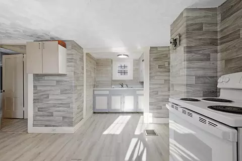 Entry Way - 20 Bacon St, Orange, MA 01364 photo 2 of 2