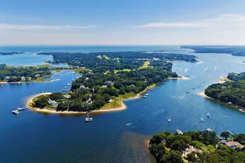 View/Area - 71 Sand Pt, Barnstable, MA 02655 photo 5 of 6