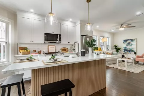 33 Child St #1, Boston, MA 02130