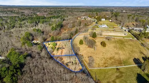 8 Mansion Dr, Rowley, MA 01969