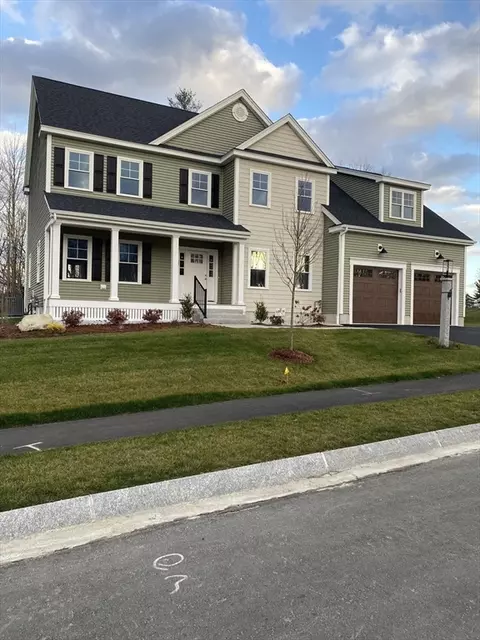22 St Paul Ln #LOT 17, Westford, MA 01886