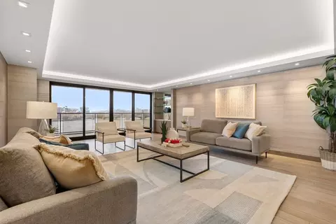 180 Beacon St #11G, Boston, MA 02116