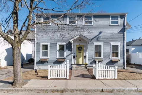 38-40 Chestnut St, Waltham, MA 02453