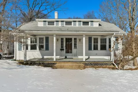 22 Hope Ave, Milton, MA 02186