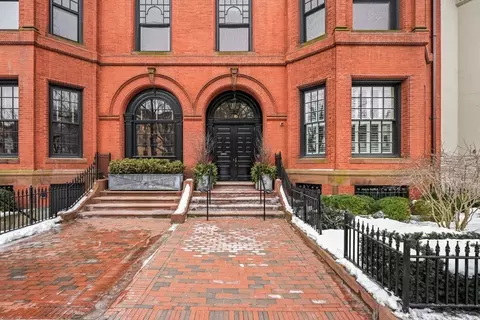 380 Commonwealth Ave #4, Boston, MA 02215